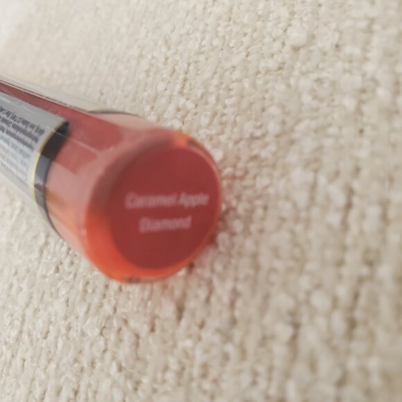 Senegence longlasting lip color - Picture 2 of 3